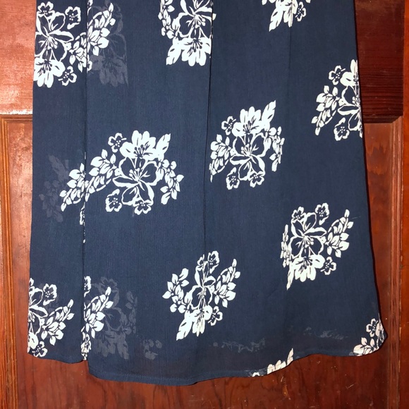 NWOT Hollister Strapless Dress - Picture 3 of 3